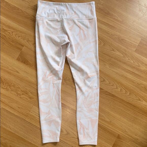 Athleta White and Peach Leggings Size Medium - Picture 4 of 6